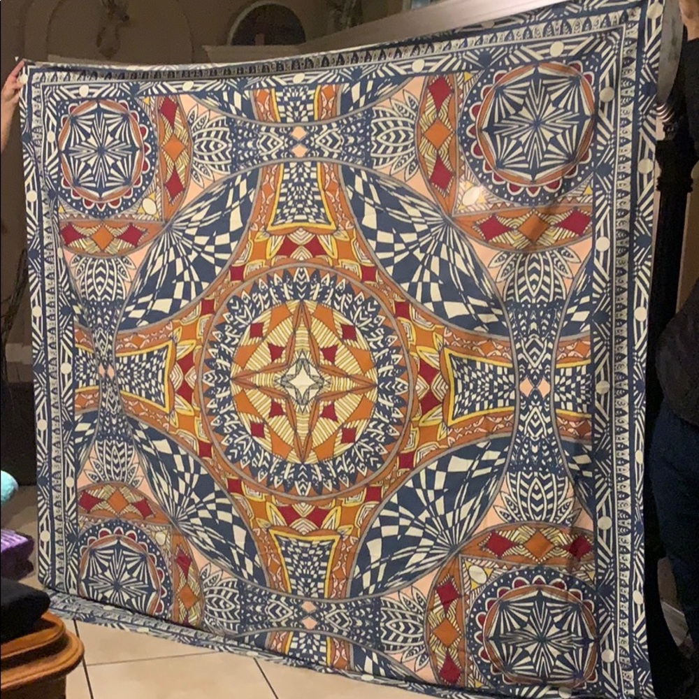 MT Colorful tapestry